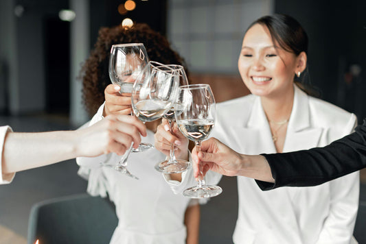 10 Unique Letter to the Bride Ideas from Friends and Family